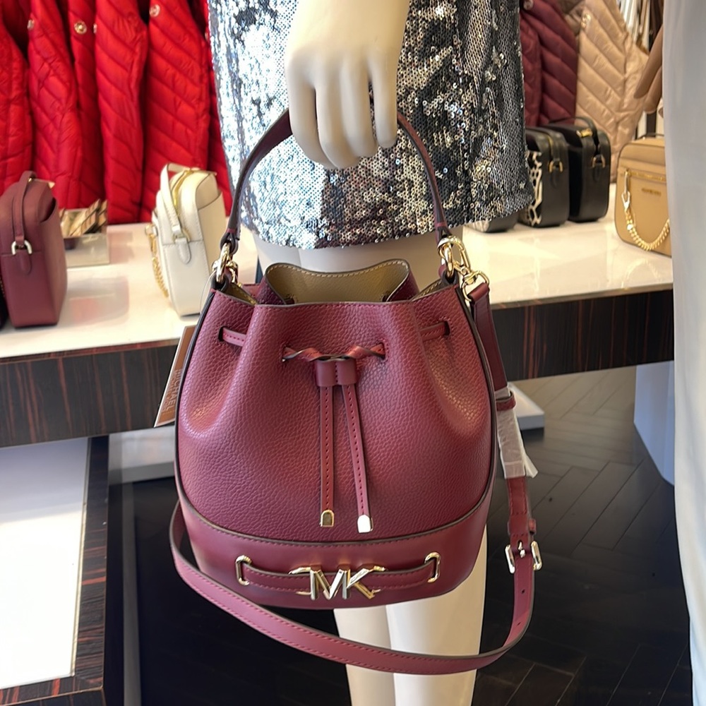MICHAEL KORS 
Reed Medium Pebbled Leather Bucket Bag
Dark Cherry 
NWT - Picture 11 of 16
